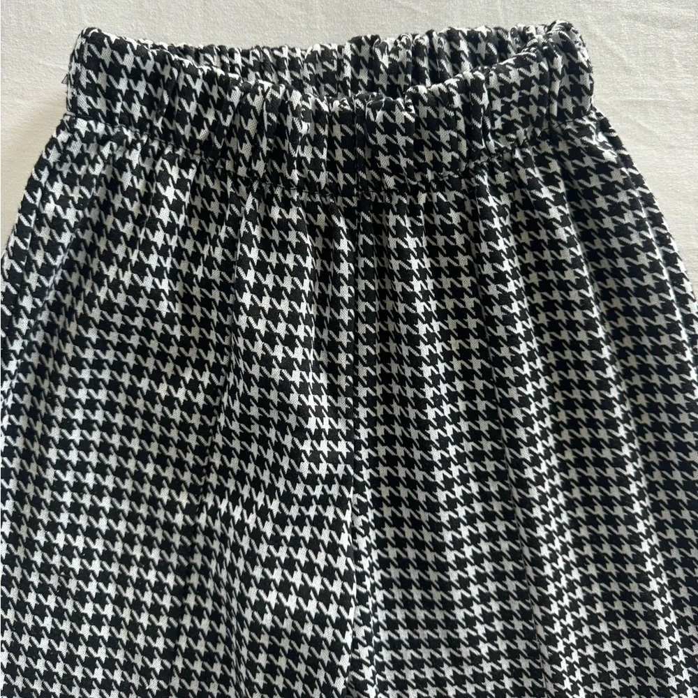 Black and White Houndstooth Pants - Picture 4 of 4